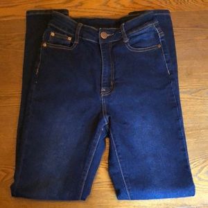 ▫️NWOT High waited dark wash jeans